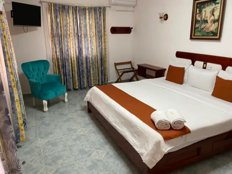 Room image 1