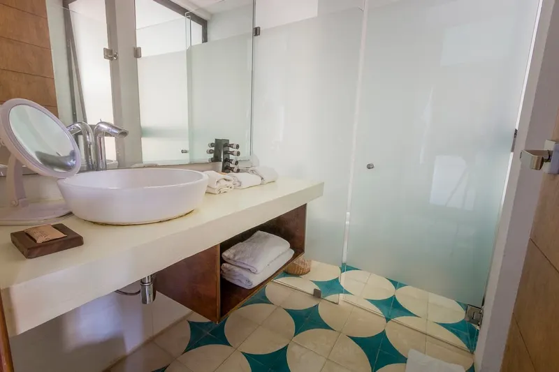 Room image 1