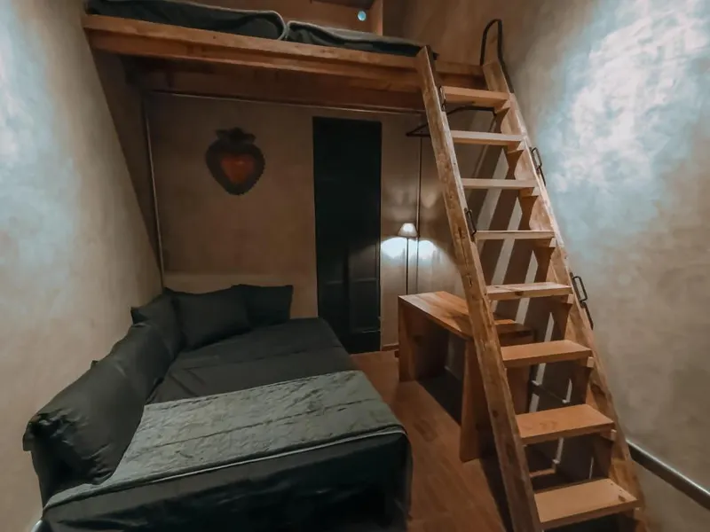 Room image 1
