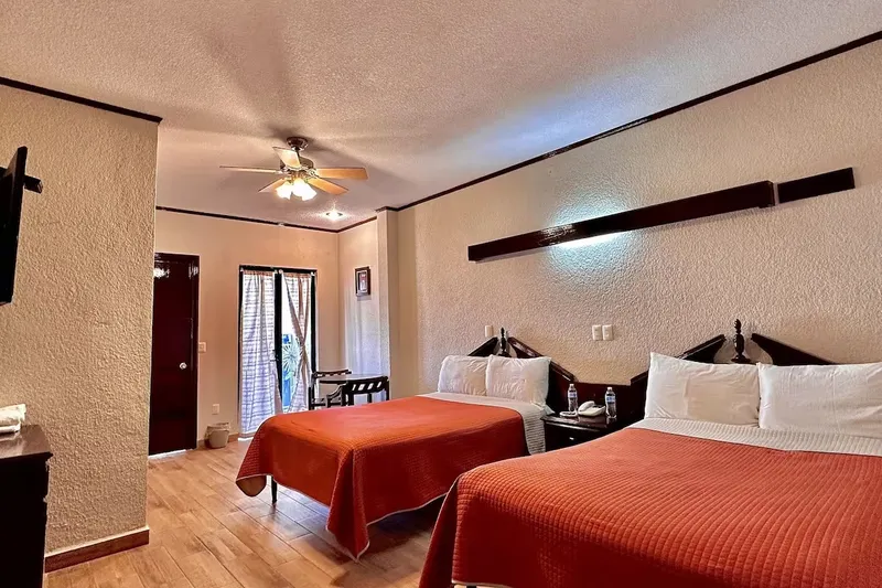 Room image 1