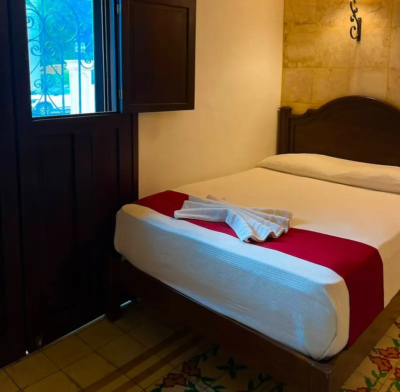 Room image 1