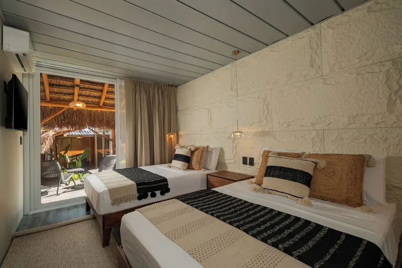 Room image 1