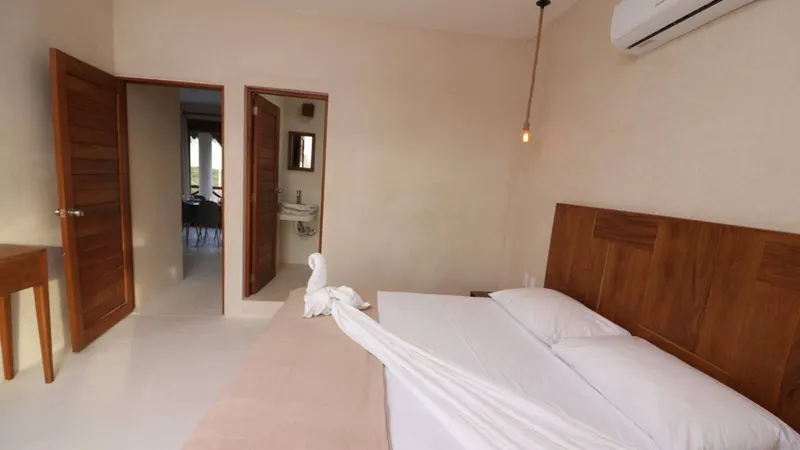 Room image 1