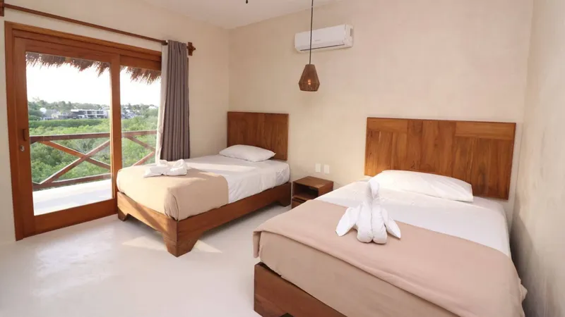 Room image 1