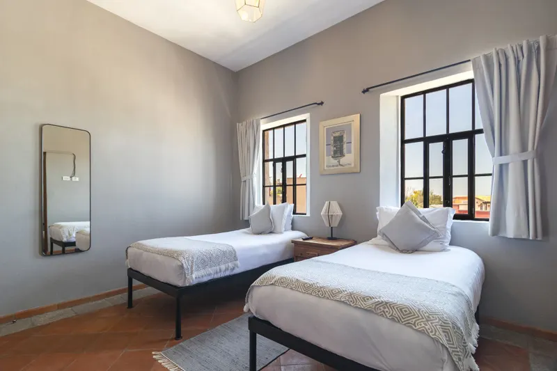Room image 1