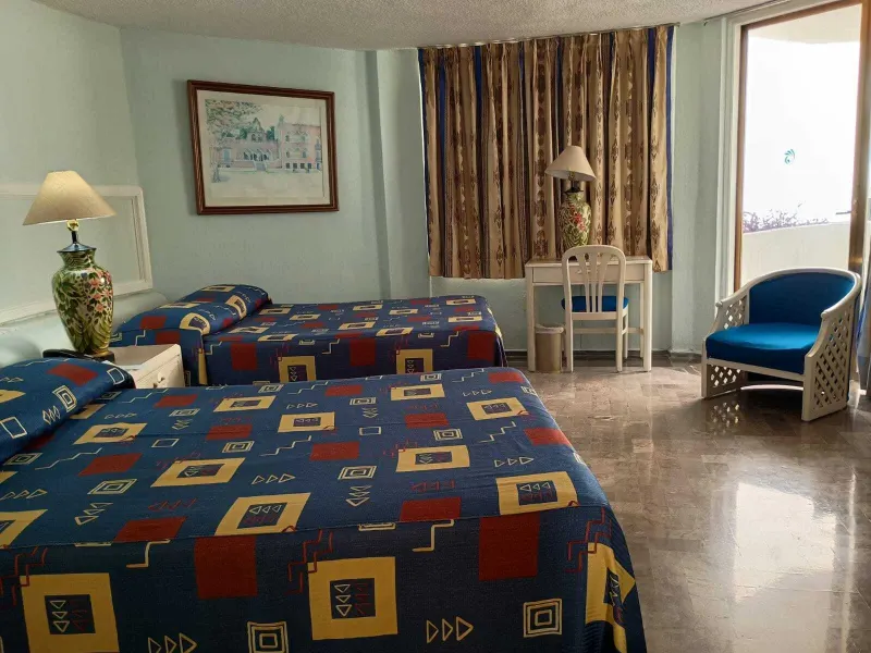Room image 1
