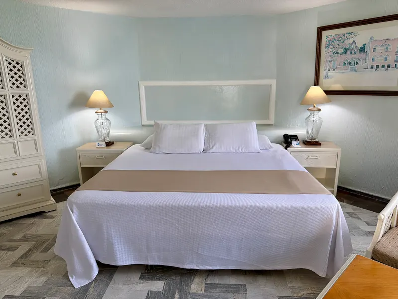 Room image 1