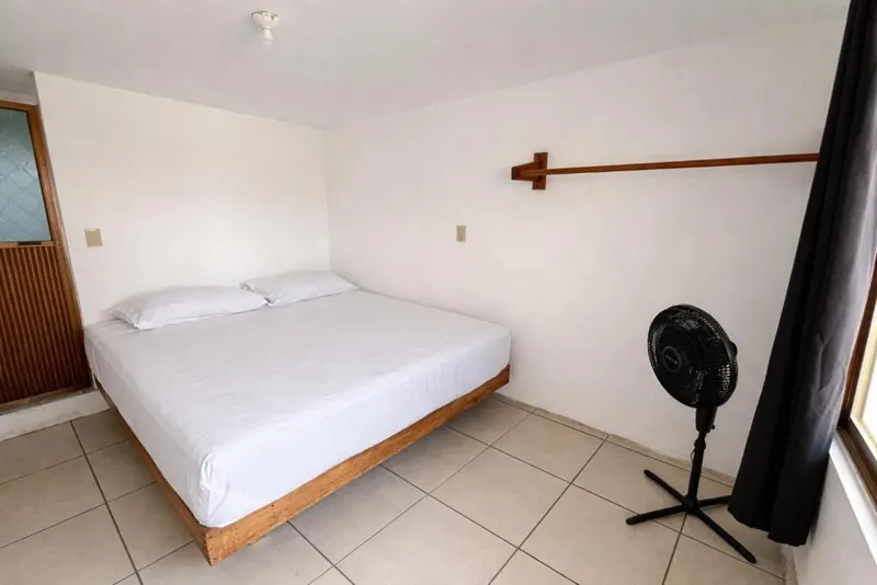 Room image 1