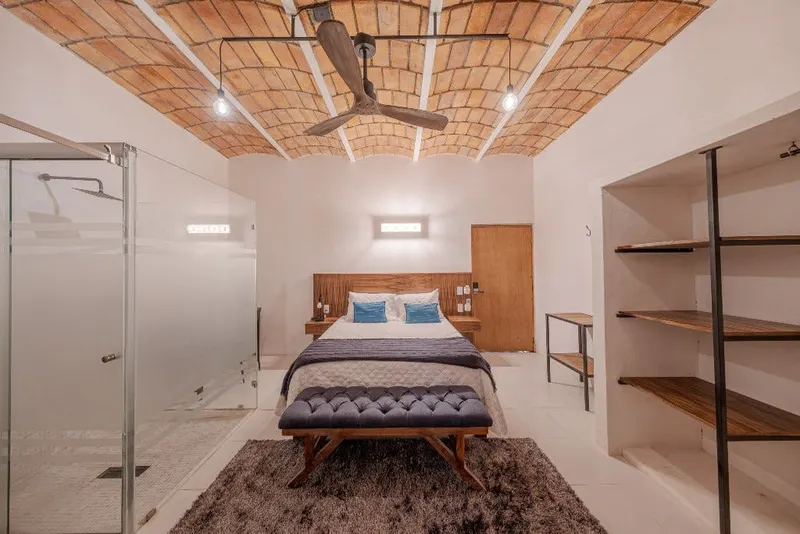 Room image 1
