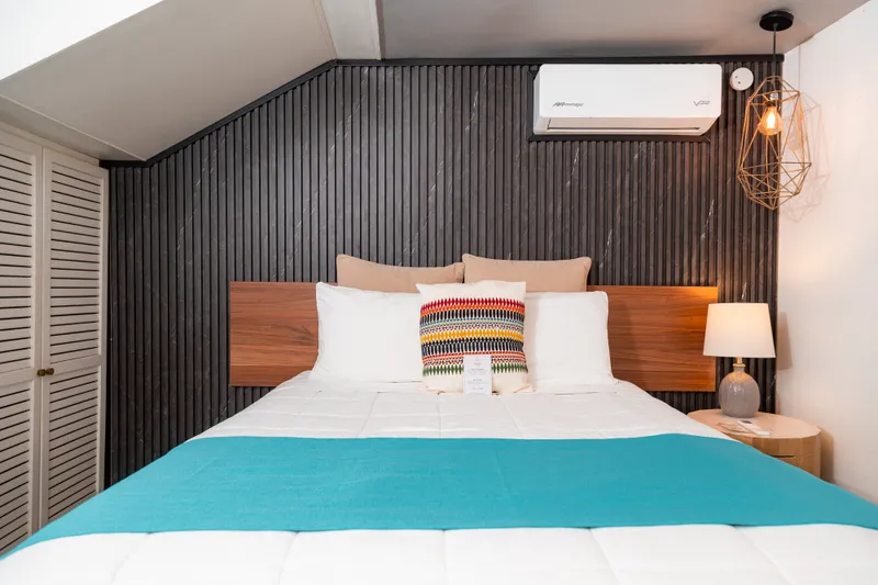 Room image 1