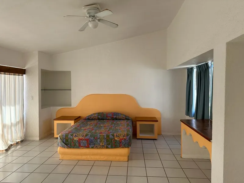 Room image 1