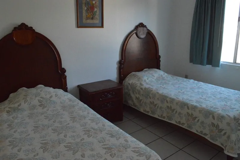 Room image 1