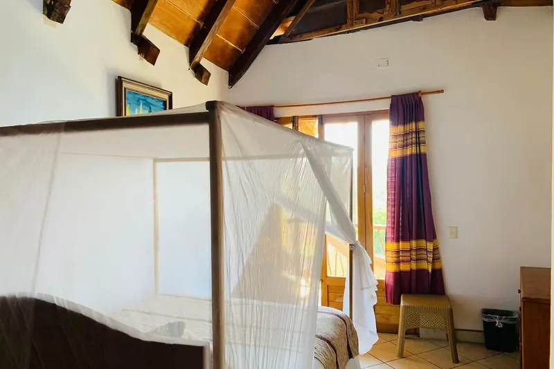 Room image 1