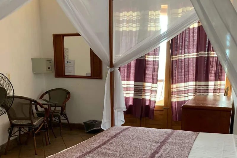 Room image 1