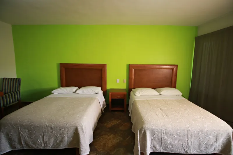 Room image 1